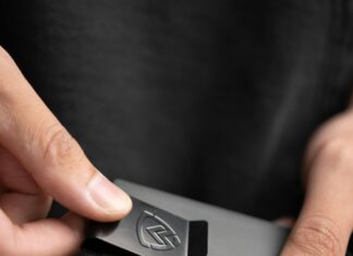 Essential Tools Every Yacht Owner Should Carry for Smooth Sailing