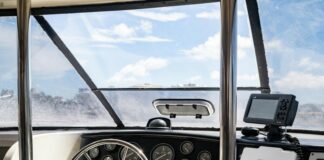 Understanding Basic Yacht Controls for Beginners: Master the Sea