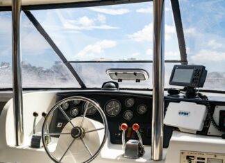 Understanding Basic Yacht Controls for Beginners: Master the Sea