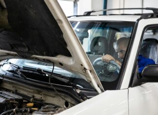 Troubleshooting Common Engine Problems on Yachts: Expert Solutions