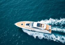 The Intersection of Technology and Yachting: A Comprehensive Exploration The Intersection of Technology and Yachting: A Comprehensive Examination